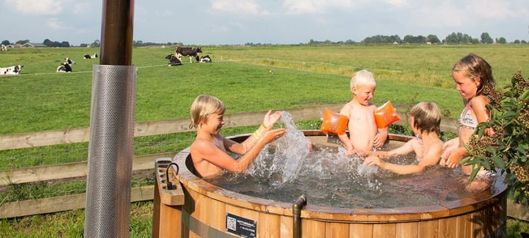 Spring in den Whirlpool!