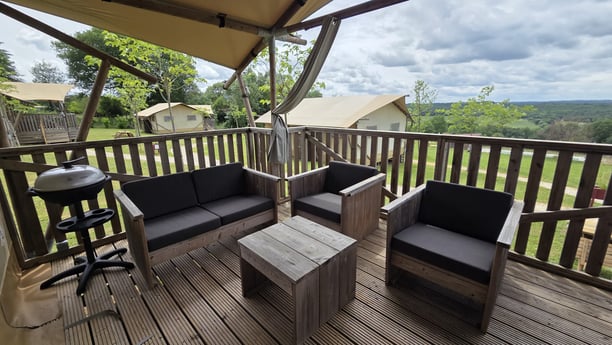 Terrace with electric BBQ